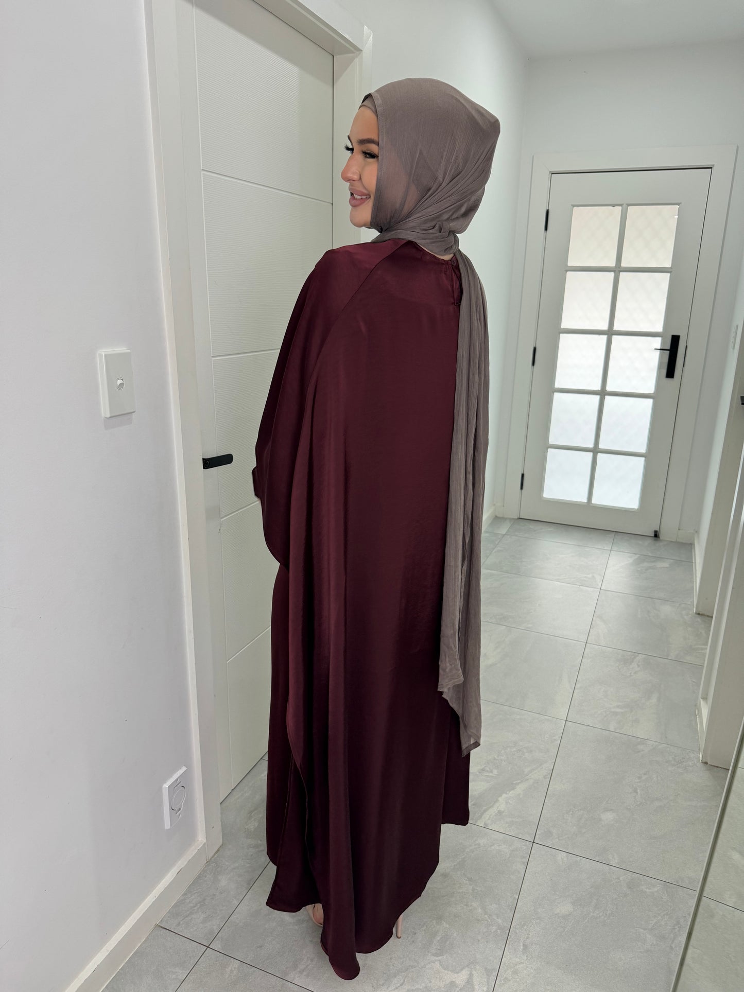Shereen Cape Set