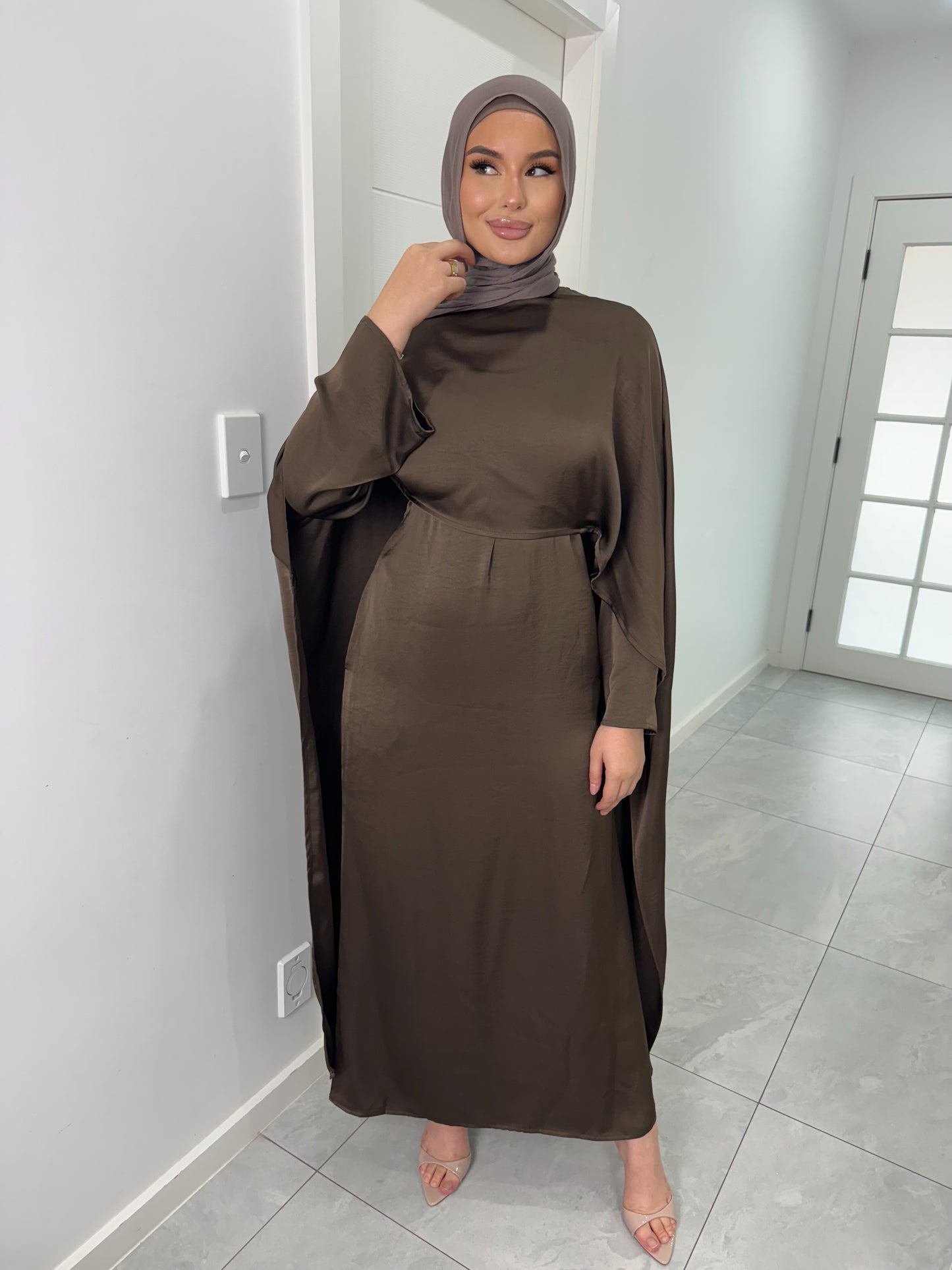 Shereen Cape Set
