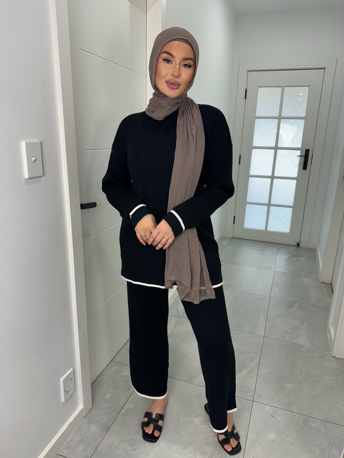 Hajar Set