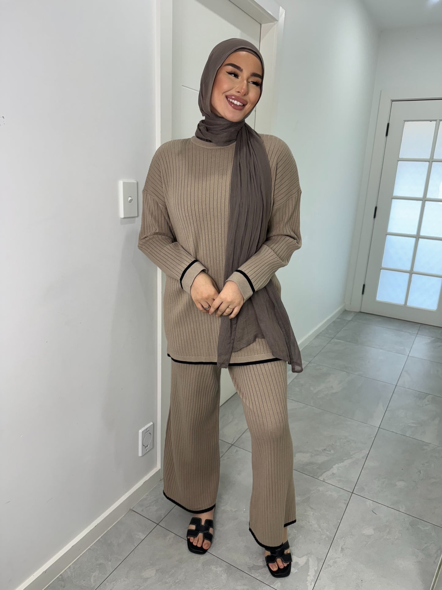 Hajar Set